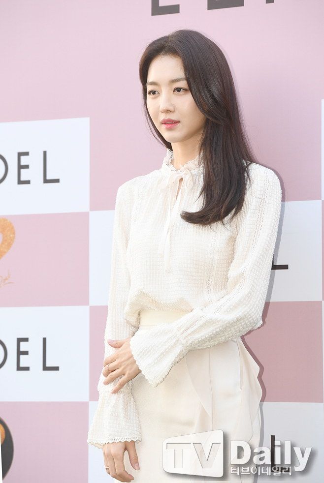 ƼºêÀ̵¥Àϸ® Æ÷Åä