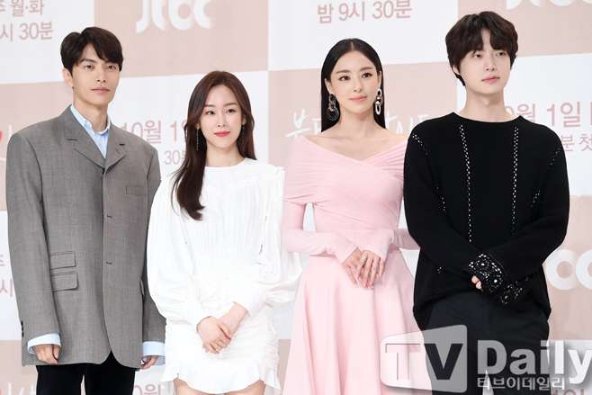 ƼºêÀ̵¥Àϸ® Æ÷Åä