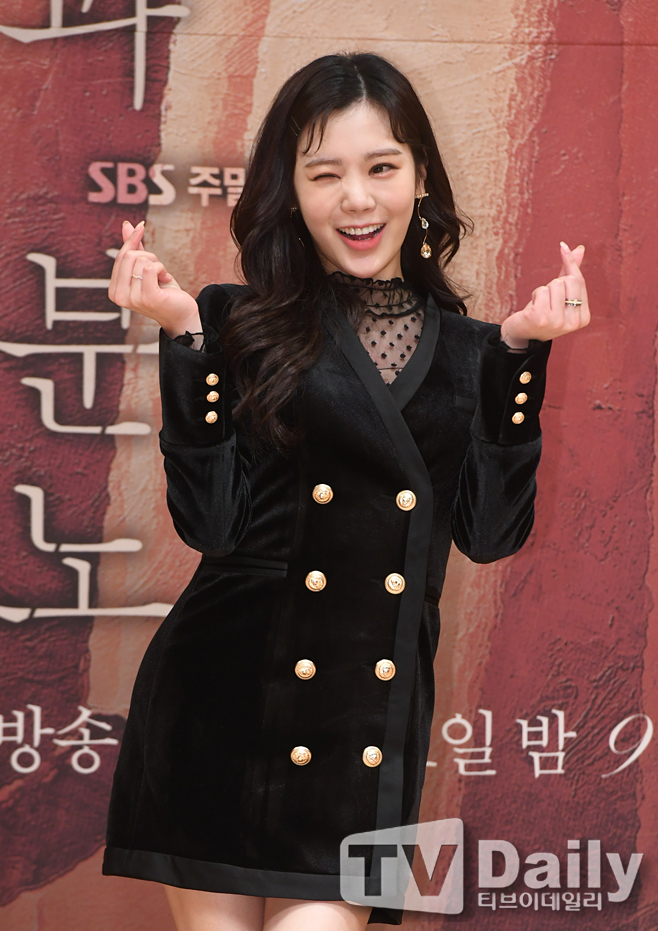 ƼºêÀ̵¥Àϸ® Æ÷Åä