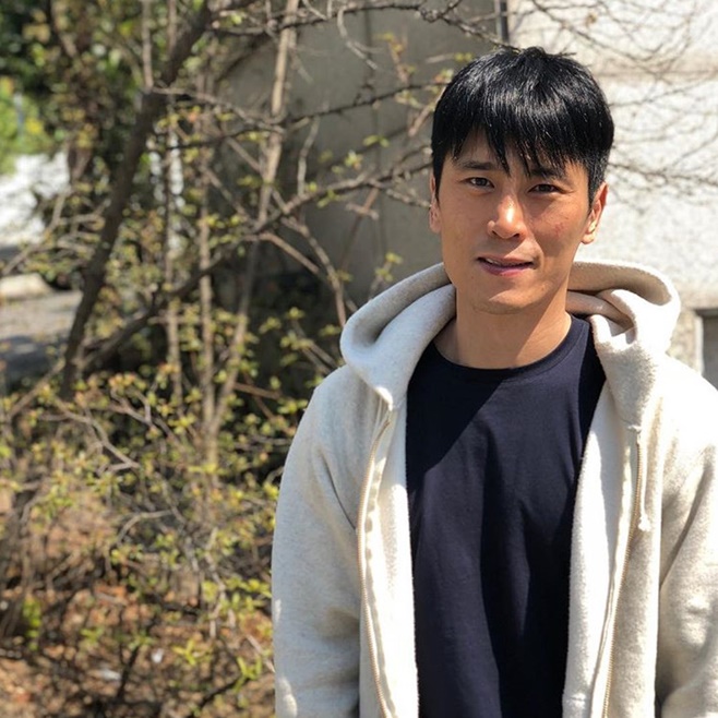 ƼºêÀ̵¥Àϸ® Æ÷Åä