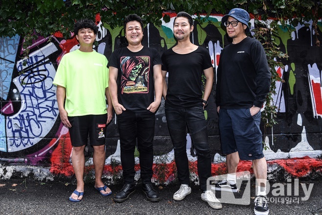 ƼºêÀ̵¥Àϸ® Æ÷Åä