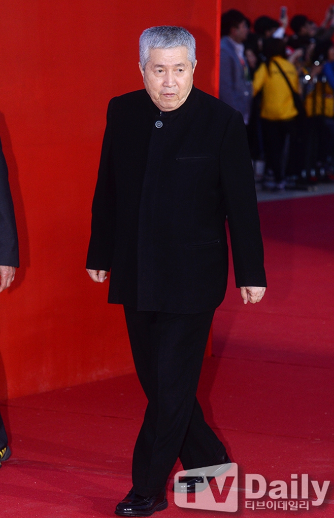 ƼºêÀ̵¥Àϸ® Æ÷Åä