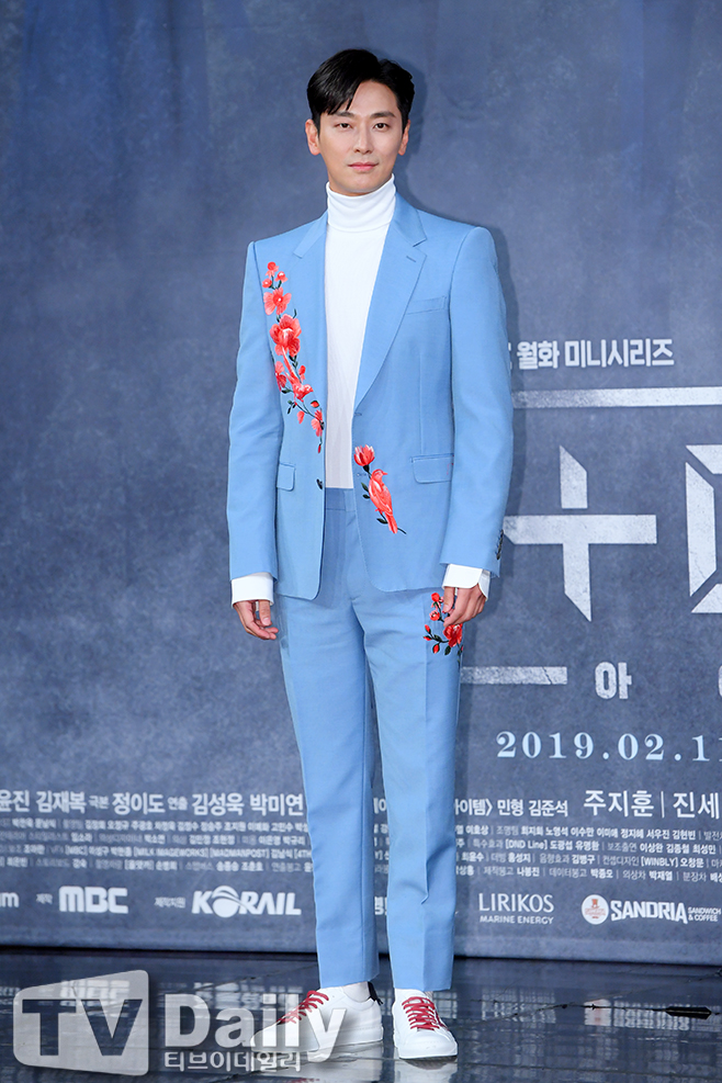 Ƽ���̵��ϸ� ����