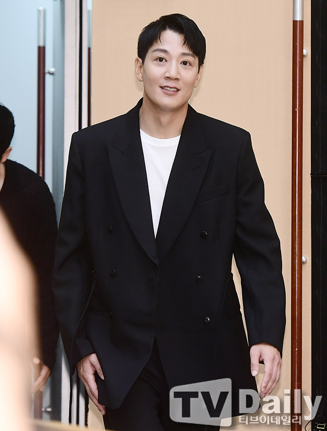 ƼºêÀ̵¥Àϸ® Æ÷Åä