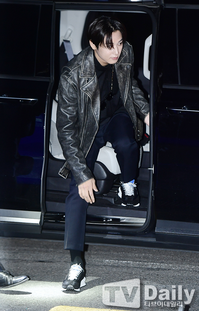 ƼºêÀ̵¥Àϸ® Æ÷Åä