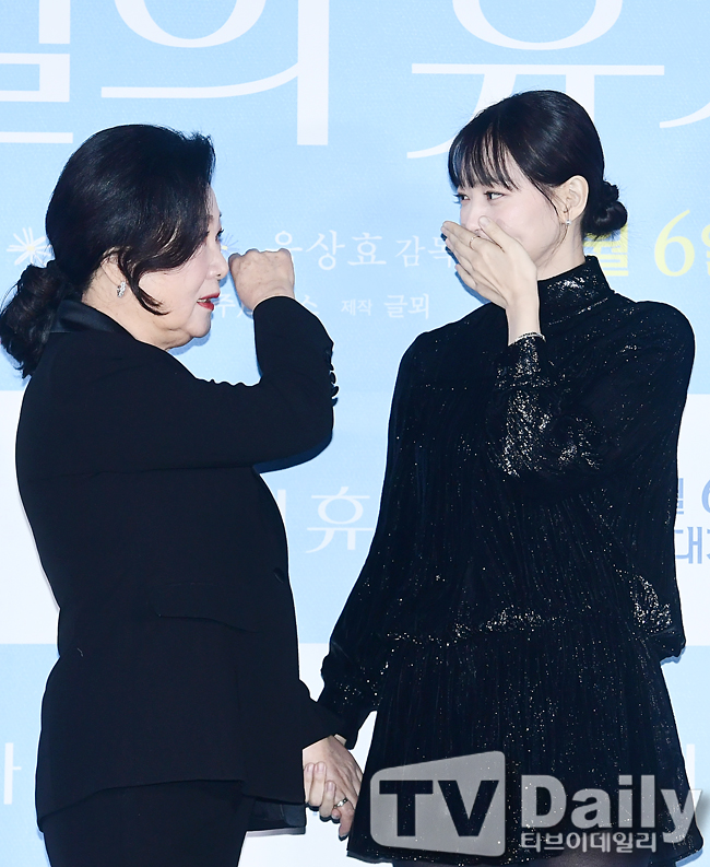 ƼºêÀ̵¥Àϸ® Æ÷Åä