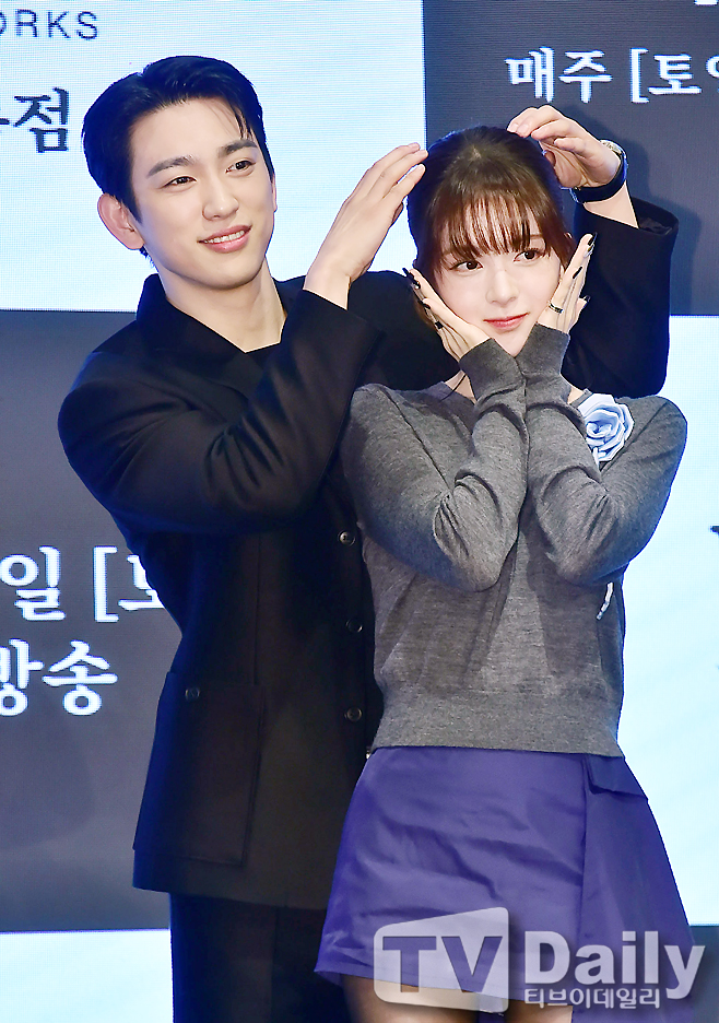 ƼºêÀ̵¥Àϸ® Æ÷Åä