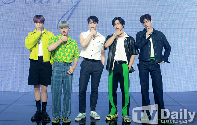 ƼºêÀ̵¥Àϸ® Æ÷Åä