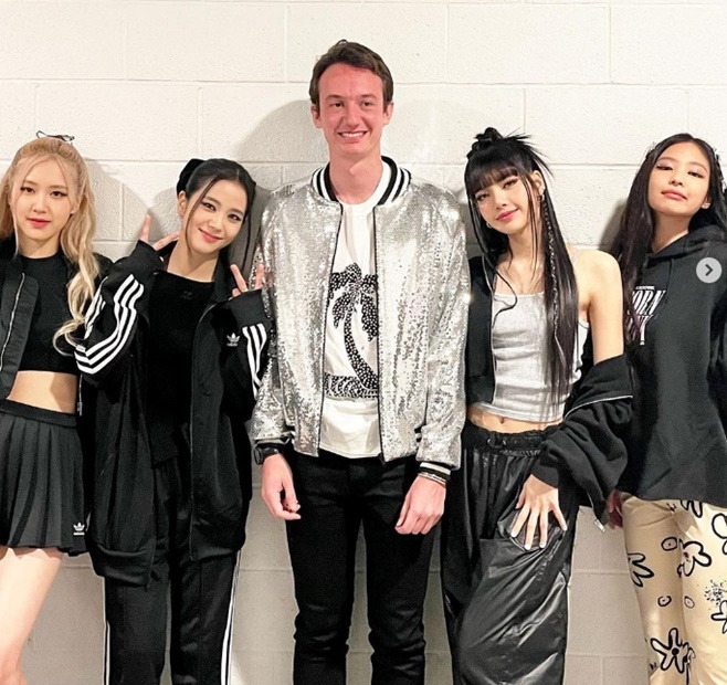 ƼºêÀ̵¥Àϸ® Æ÷Åä