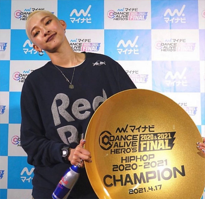 ƼºêÀ̵¥Àϸ® Æ÷Åä