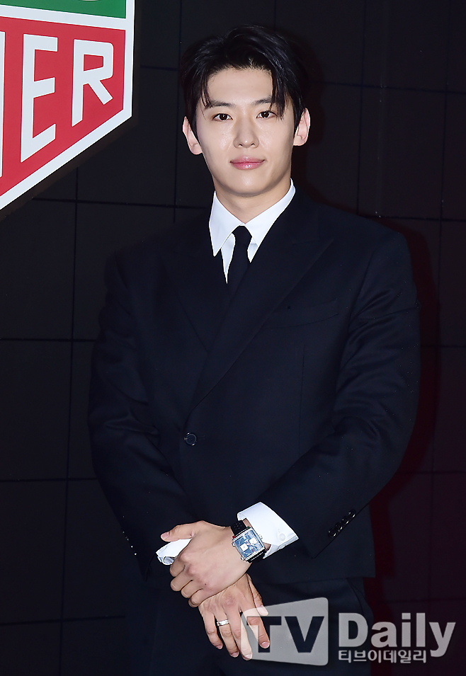 ƼºêÀ̵¥Àϸ® Æ÷Åä