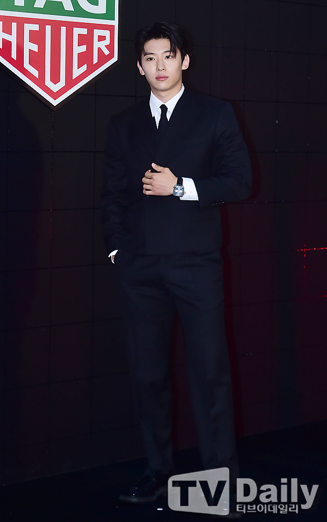 ƼºêÀ̵¥Àϸ® Æ÷Åä