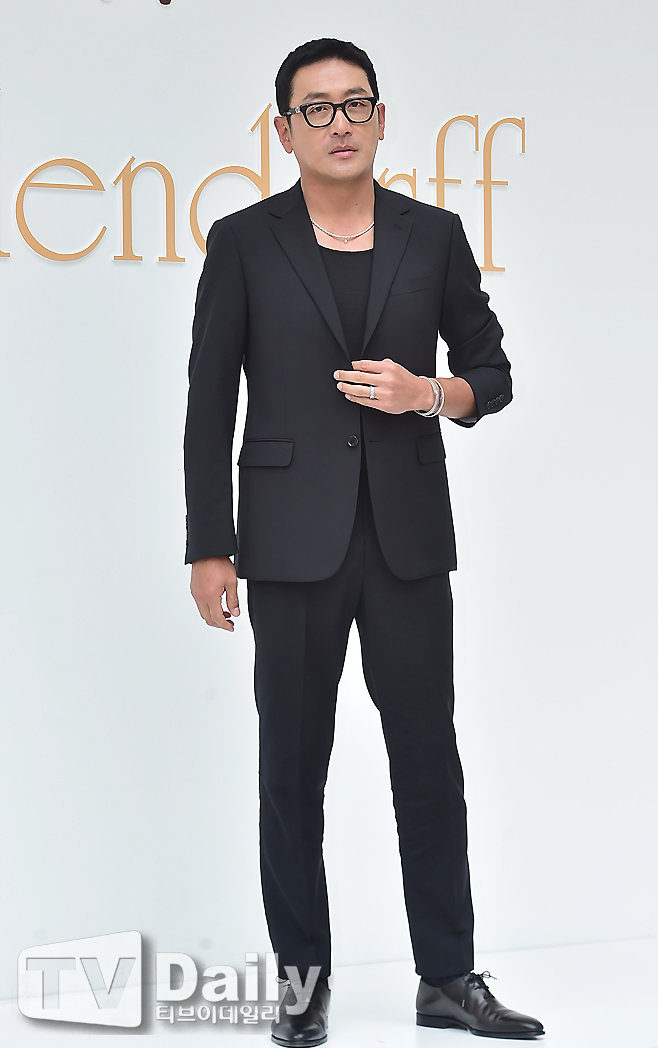 ƼºêÀ̵¥Àϸ® Æ÷Åä