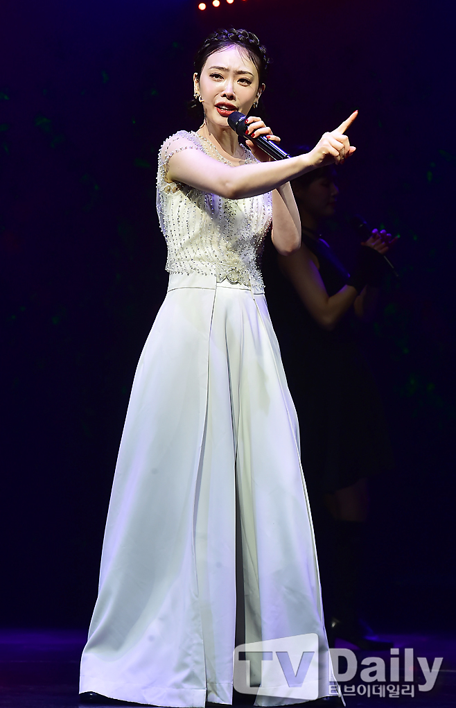 ƼºêÀ̵¥Àϸ® Æ÷Åä