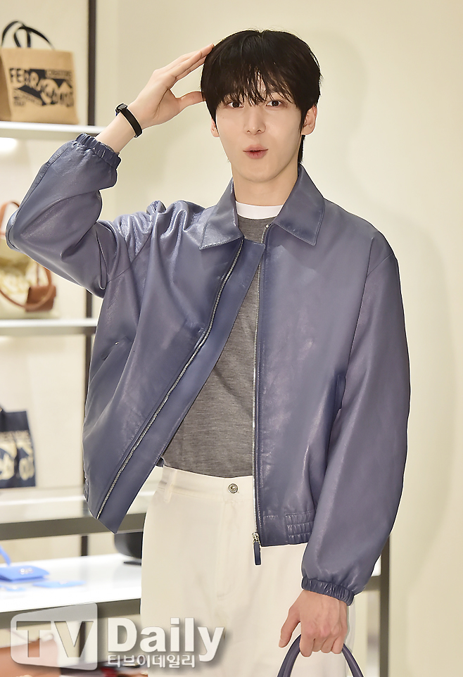 ƼºêÀ̵¥Àϸ® Æ÷Åä