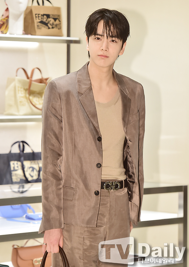 ƼºêÀ̵¥Àϸ® Æ÷Åä