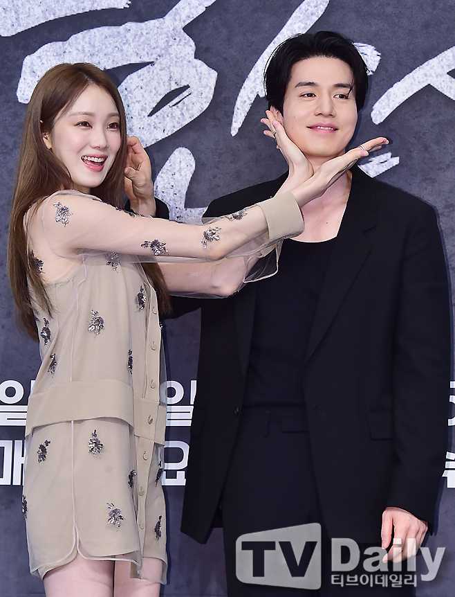 ƼºêÀ̵¥Àϸ® Æ÷Åä