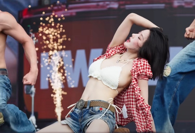 ƼºêÀ̵¥Àϸ® Æ÷Åä