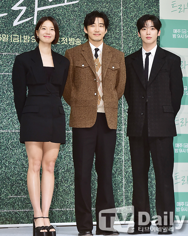 ƼºêÀ̵¥Àϸ® Æ÷Åä