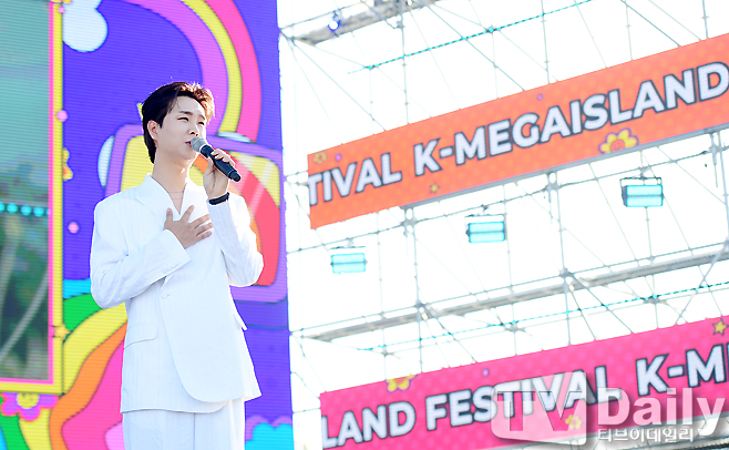 ƼºêÀ̵¥Àϸ® Æ÷Åä