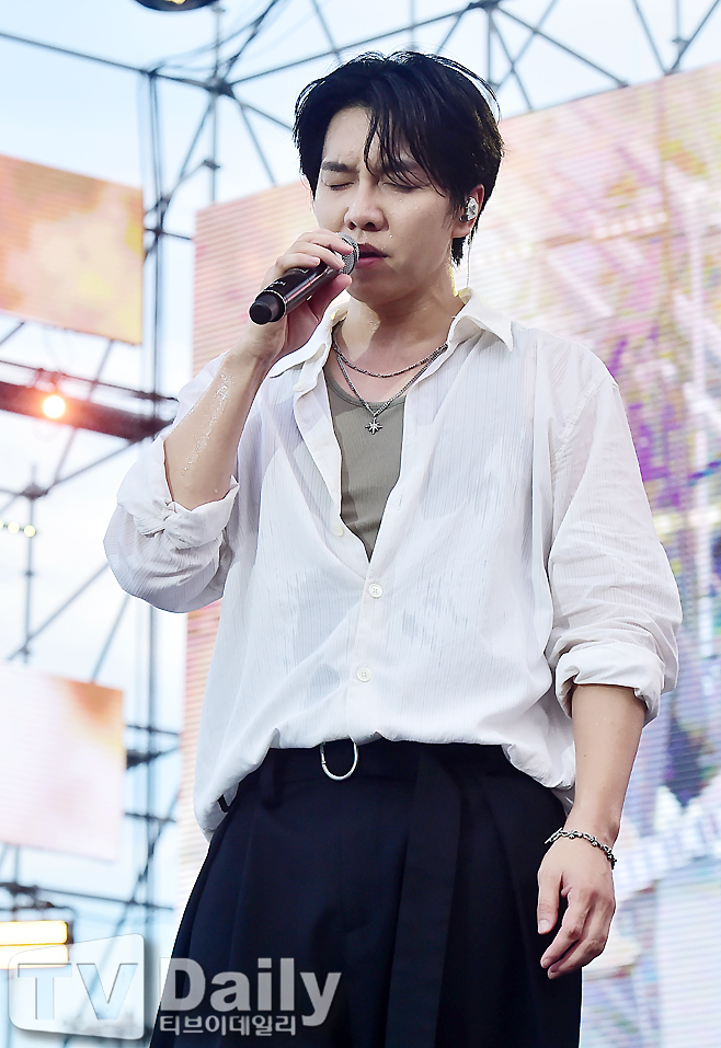 ƼºêÀ̵¥Àϸ® Æ÷Åä