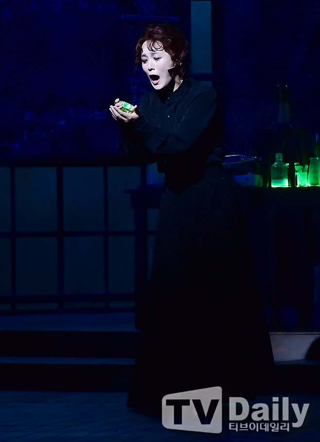 ƼºêÀ̵¥Àϸ® Æ÷Åä