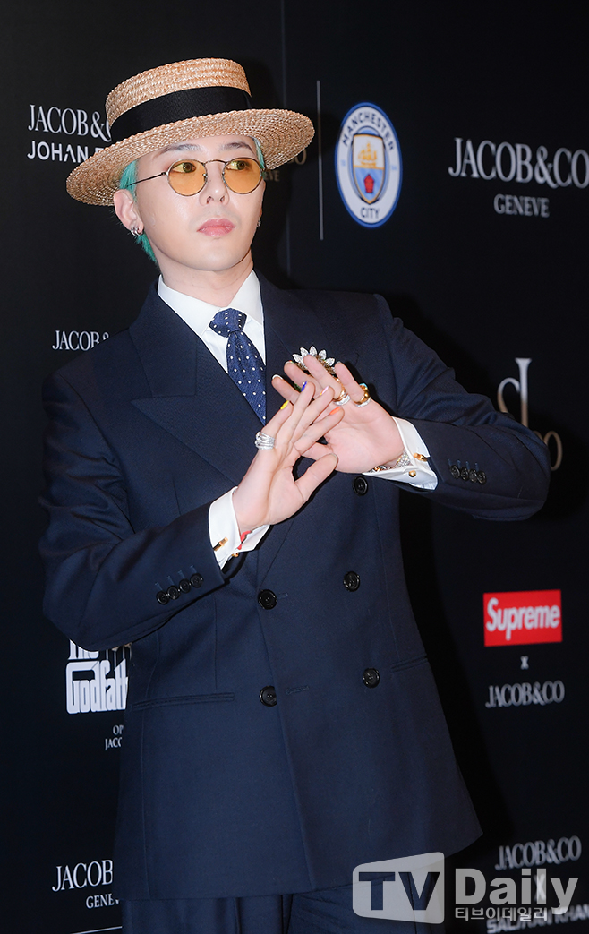 ƼºêÀ̵¥Àϸ® Æ÷Åä