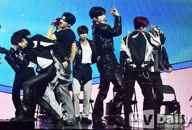 ƼºêÀ̵¥Àϸ® Æ÷Åä