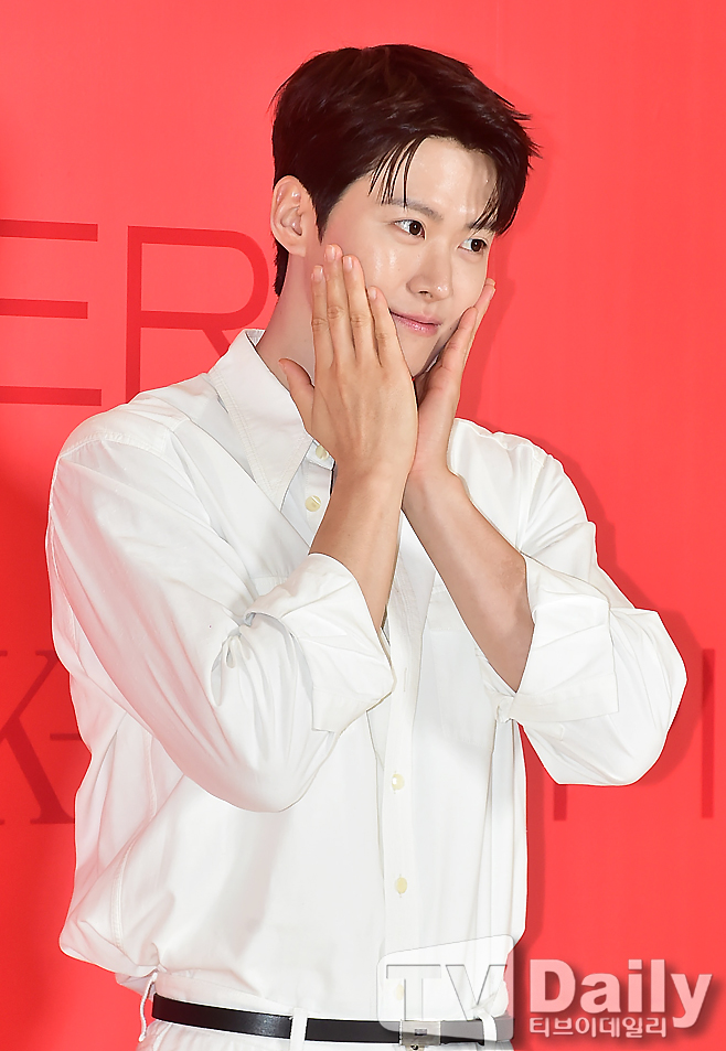 ƼºêÀ̵¥Àϸ® Æ÷Åä