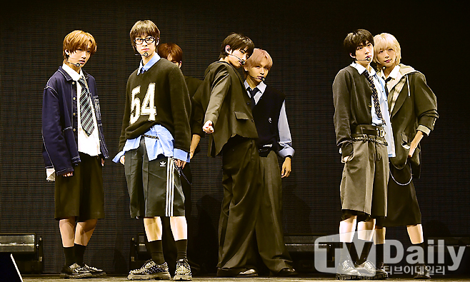 ƼºêÀ̵¥Àϸ® Æ÷Åä