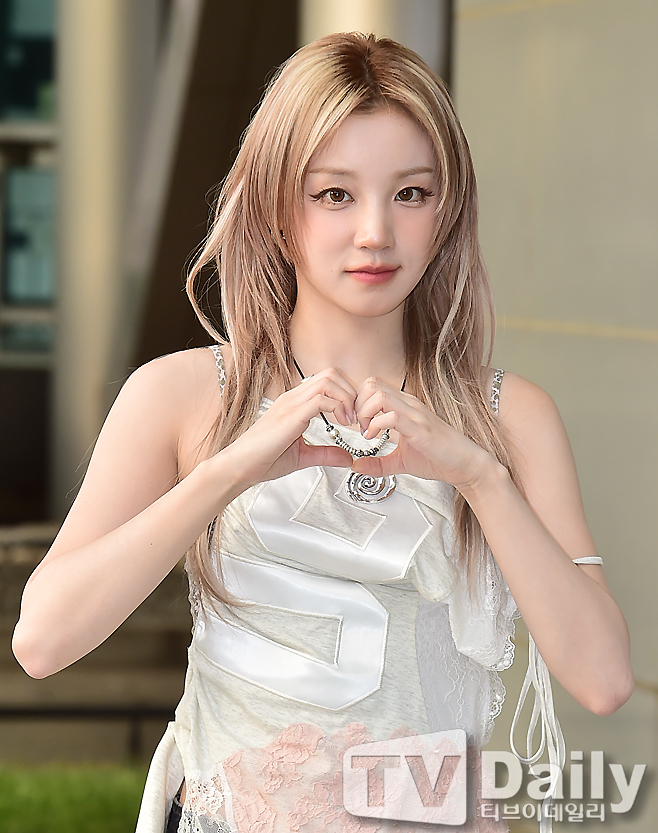 ƼºêÀ̵¥Àϸ® Æ÷Åä