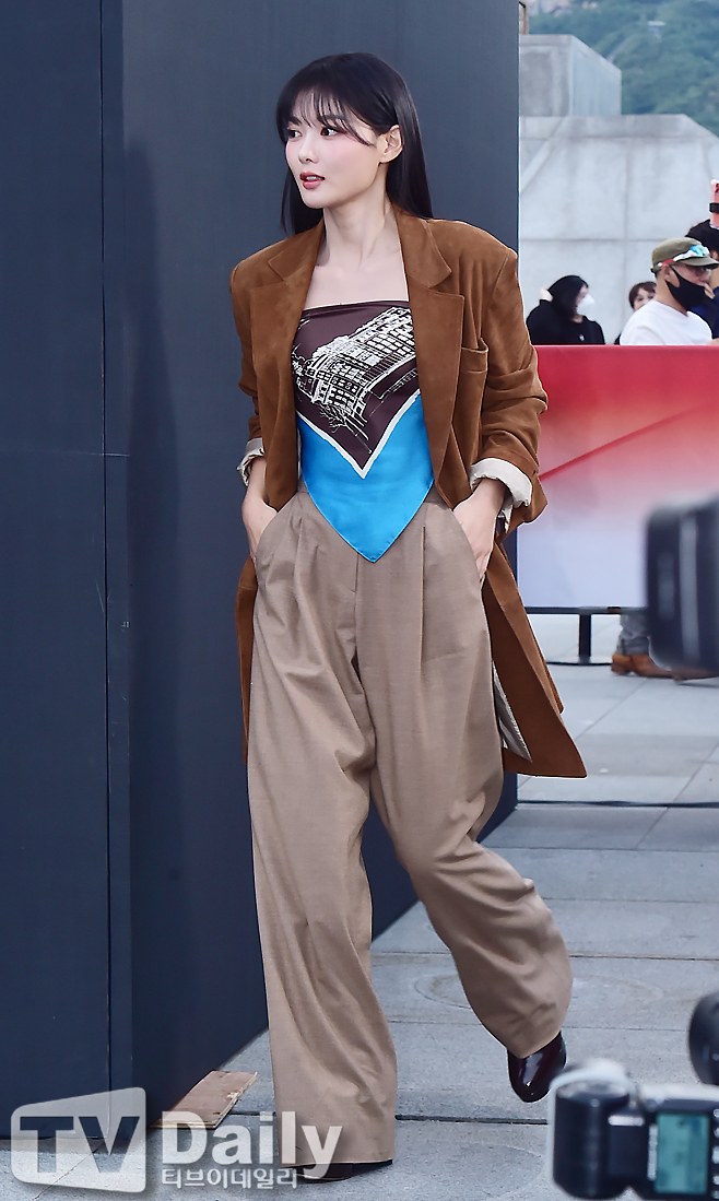 ƼºêÀ̵¥Àϸ® Æ÷Åä