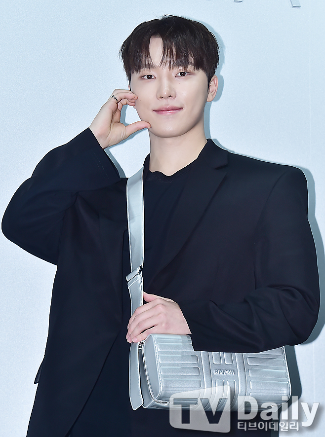 ƼºêÀ̵¥Àϸ® Æ÷Åä