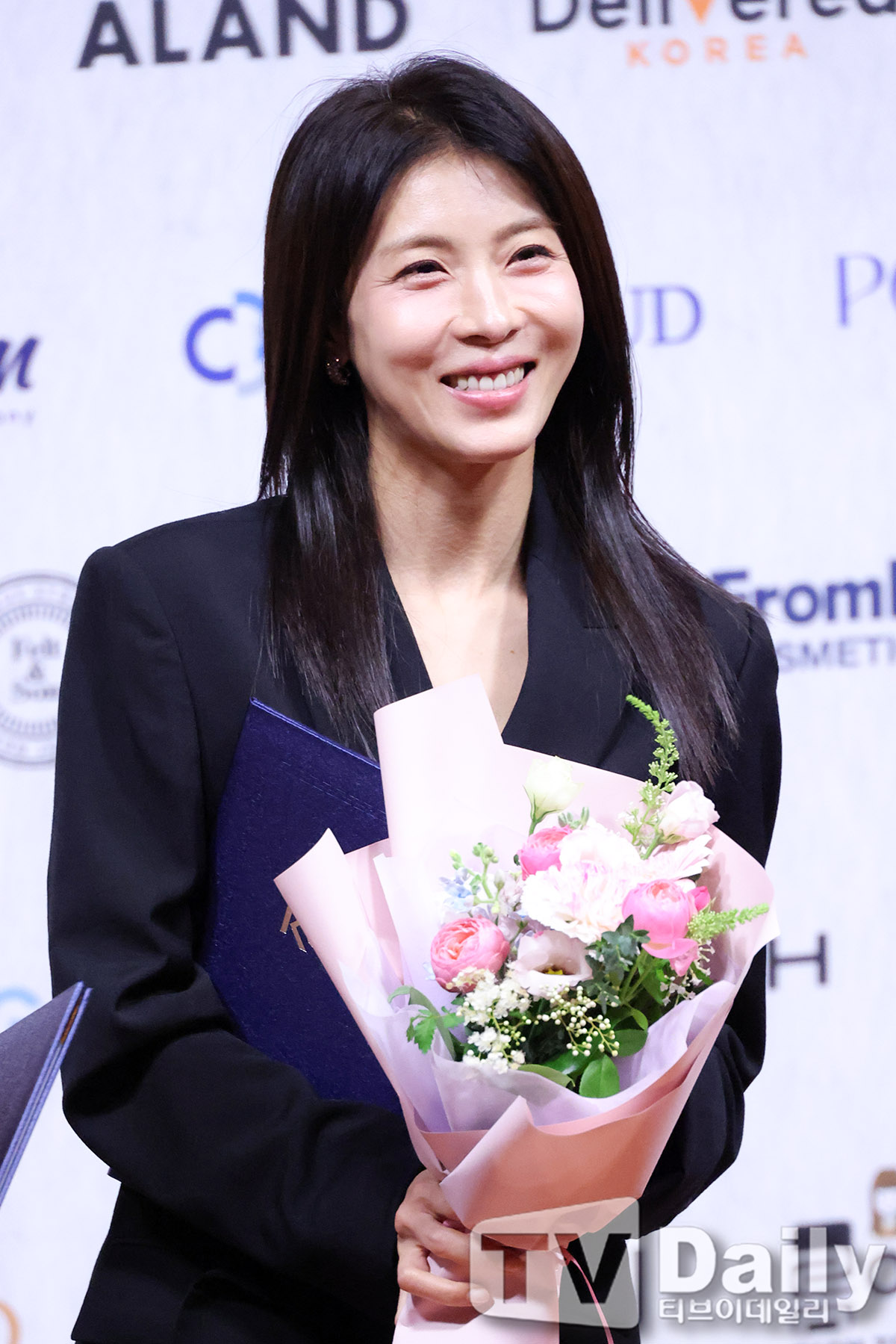 ƼºêÀ̵¥Àϸ® Æ÷Åä