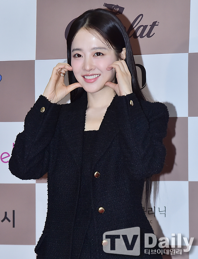 ƼºêÀ̵¥Àϸ® Æ÷Åä