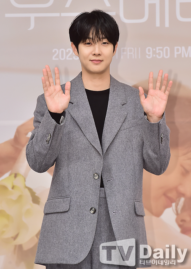 ƼºêÀ̵¥Àϸ® Æ÷Åä