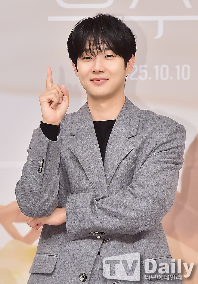 ƼºêÀ̵¥Àϸ® Æ÷Åä