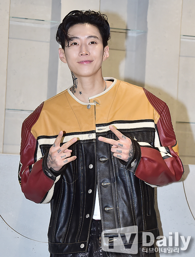 ƼºêÀ̵¥Àϸ® Æ÷Åä