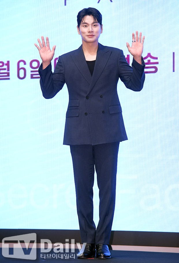 ƼºêÀ̵¥Àϸ® Æ÷Åä