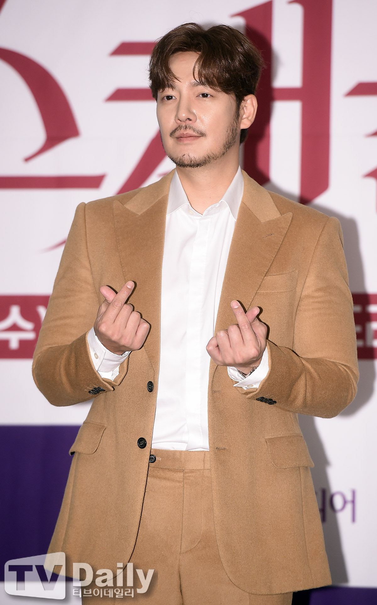 ƼºêÀ̵¥Àϸ® Æ÷Åä