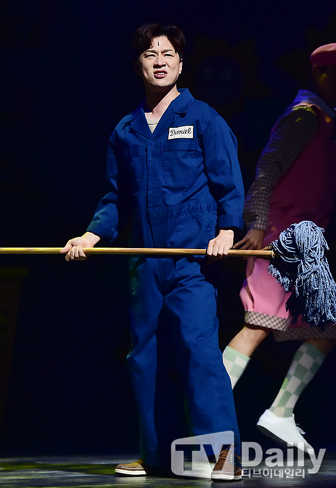 ƼºêÀ̵¥Àϸ® Æ÷Åä