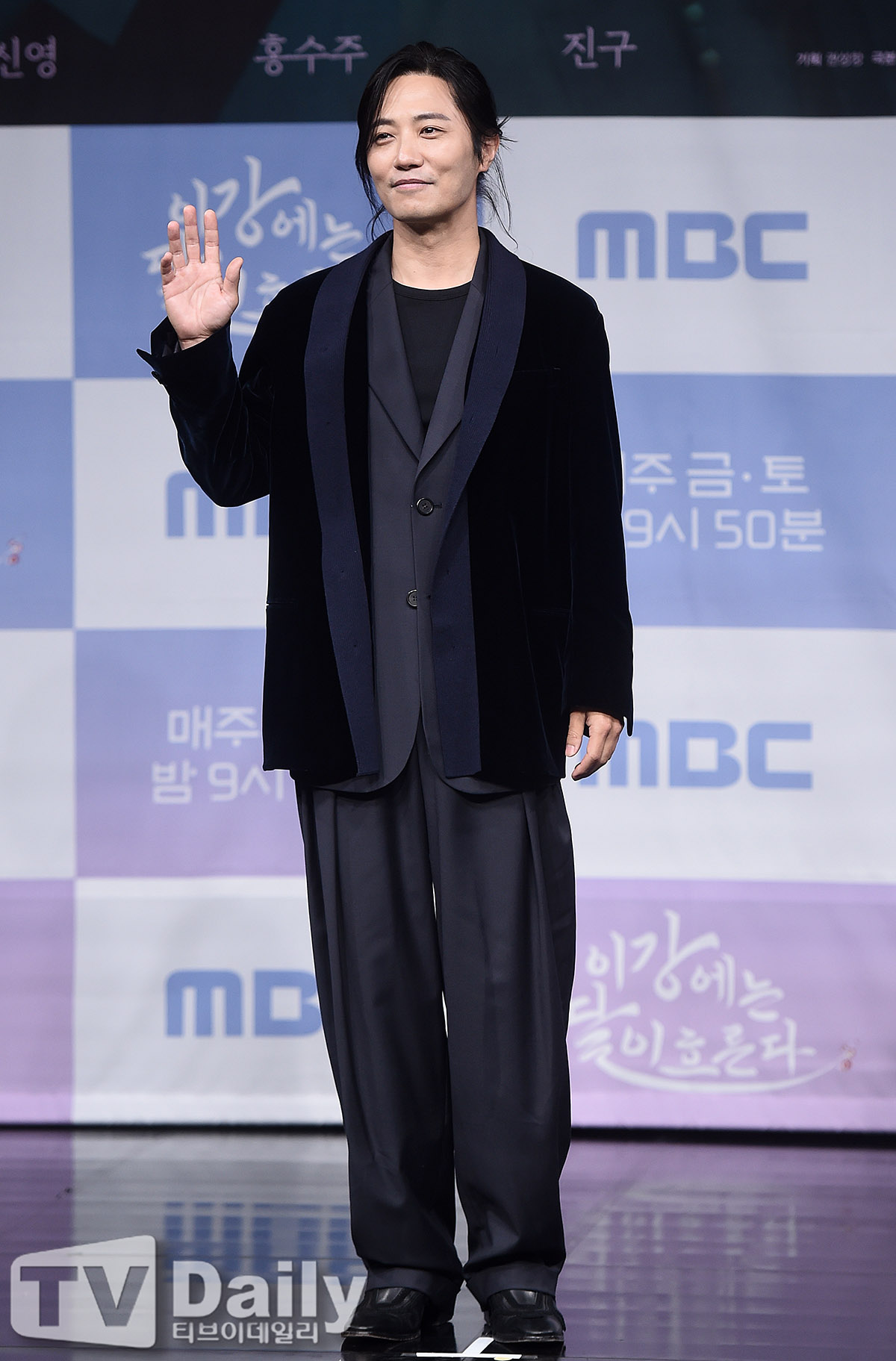 ƼºêÀ̵¥Àϸ® Æ÷Åä