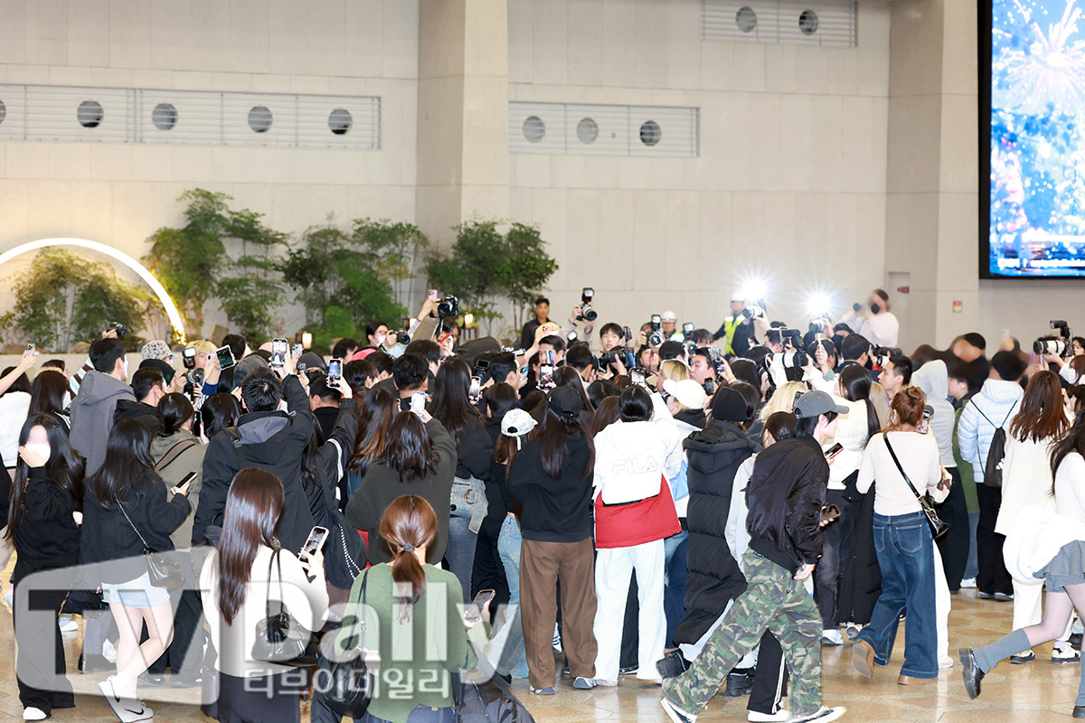 ƼºêÀ̵¥Àϸ® Æ÷Åä