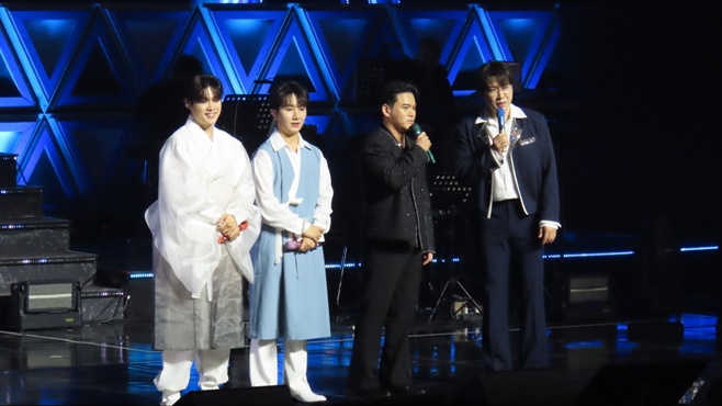 ƼºêÀ̵¥Àϸ® Æ÷Åä