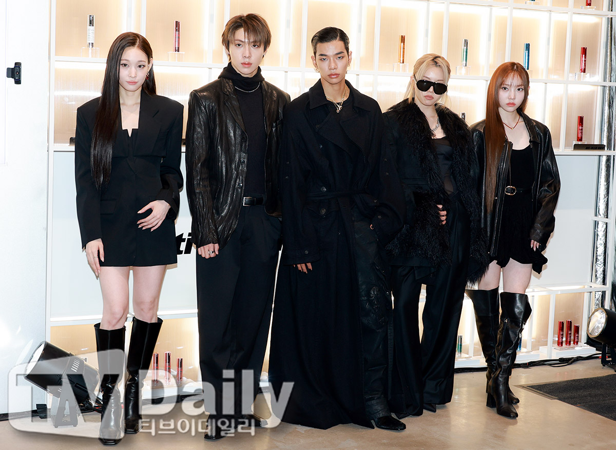 ƼºêÀ̵¥Àϸ® Æ÷Åä