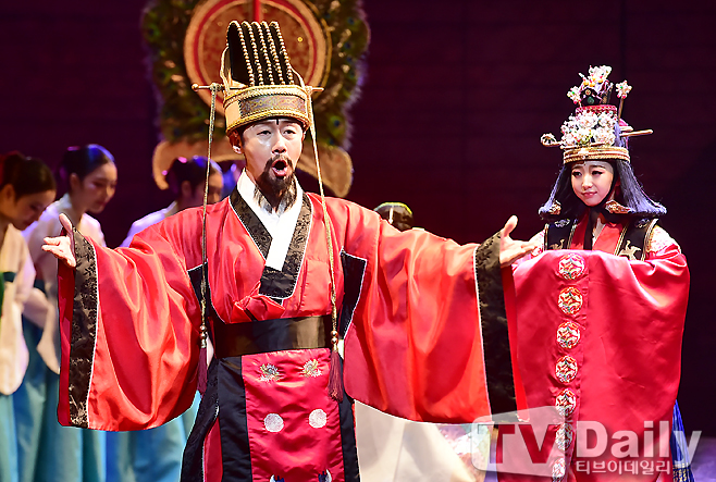 ƼºêÀ̵¥Àϸ® Æ÷Åä