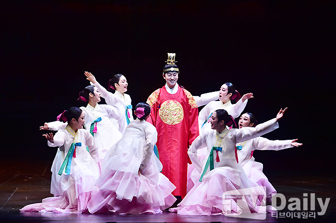 ƼºêÀ̵¥Àϸ® Æ÷Åä