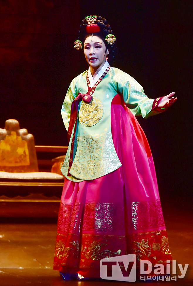 ƼºêÀ̵¥Àϸ® Æ÷Åä