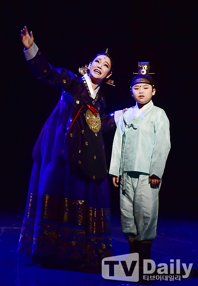 ƼºêÀ̵¥Àϸ® Æ÷Åä