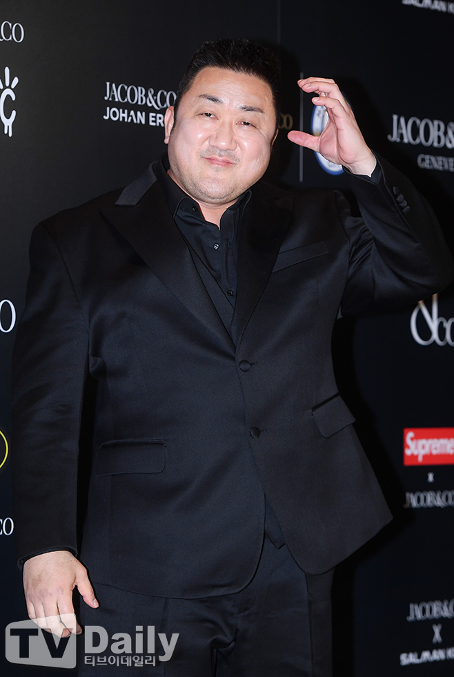 ƼºêÀ̵¥Àϸ® Æ÷Åä